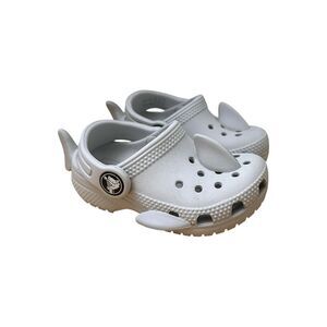 Crocs Toddler Childs Sz C 5 Gray Shark Fins Slip on Clog Lightweight Comfort
